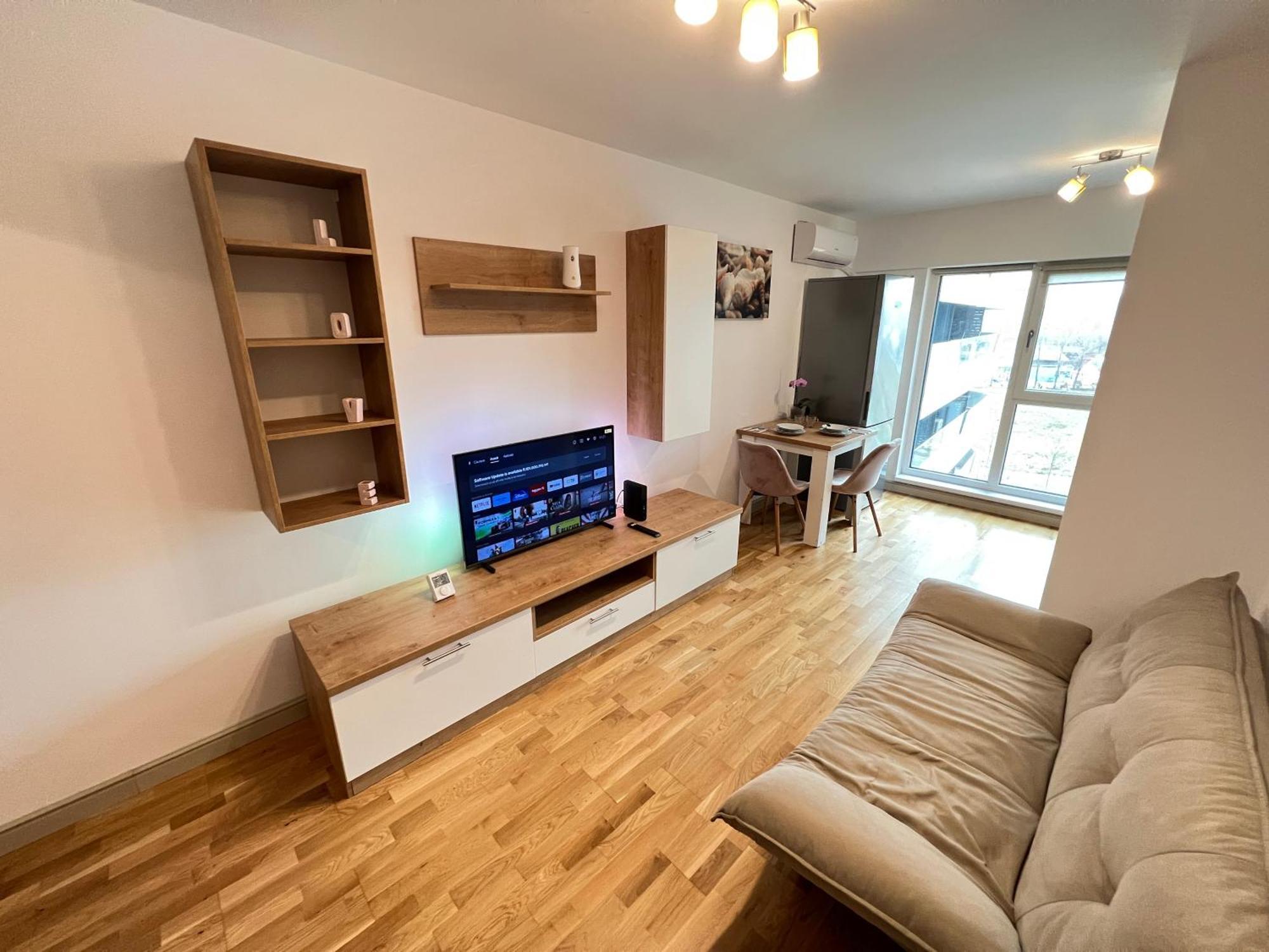 Airport Flyhub Chic Apartment Iasi Exterior foto
