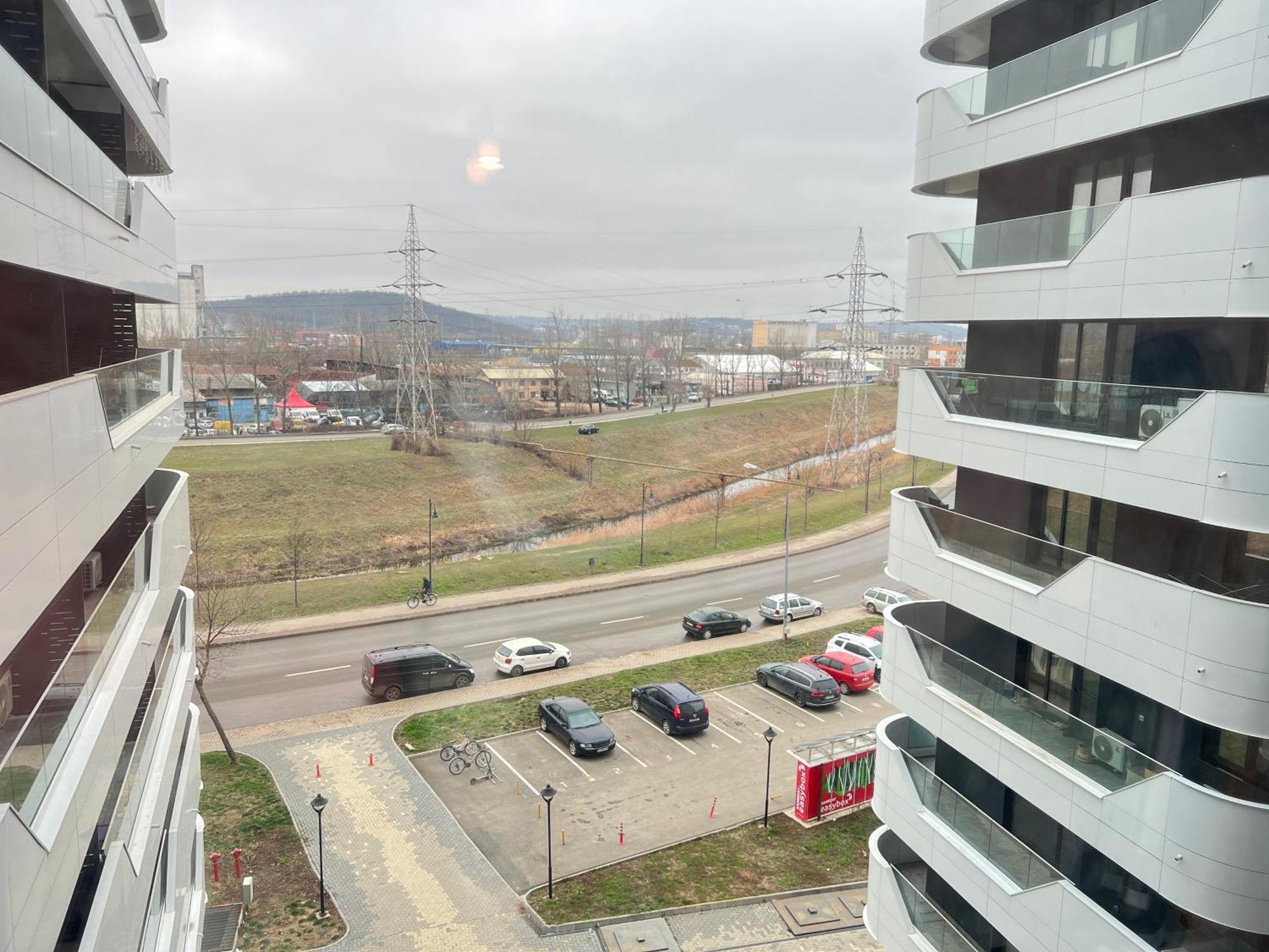 Airport Flyhub Chic Apartment Iasi Exterior foto